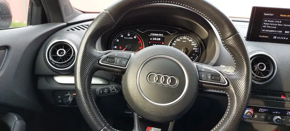 Gebraucht Audi A3 S-Line 179 PS (131 kW) 2015 Grau Limousine