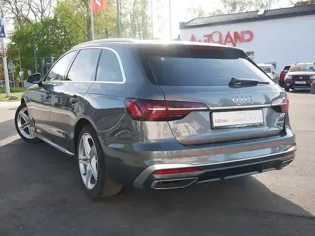 Gebraucht Audi A4 S-Line 204 PS (150 kW) 2024 Grau Kombi