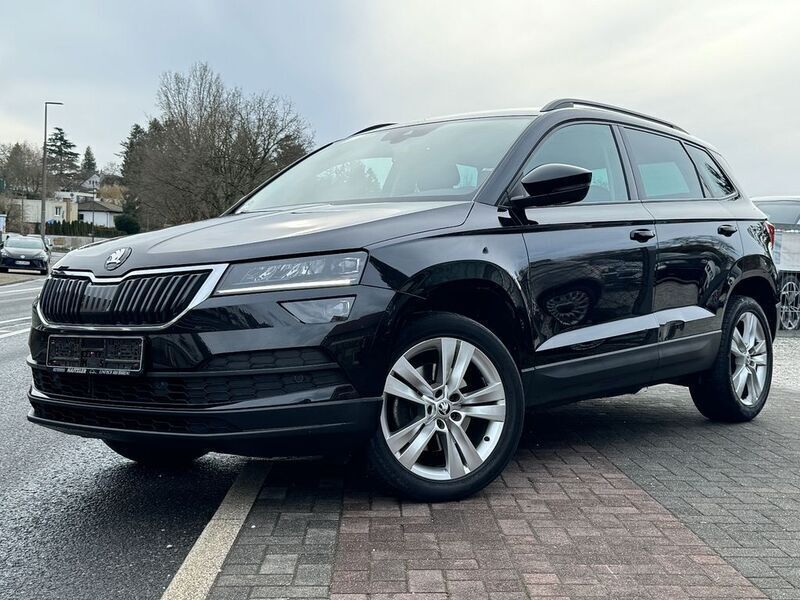 Schwarz Gebraucht 2017 Skoda Karoq Style SUV | 15.500 € - Bild 1/4