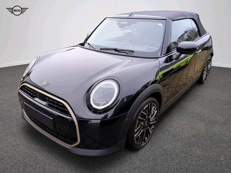 Schwarz Gebraucht 2024 Mini Cooper Cabriolet Favoured Cabrio | 36.727 € (Fairer Preis) - Bild 1/4