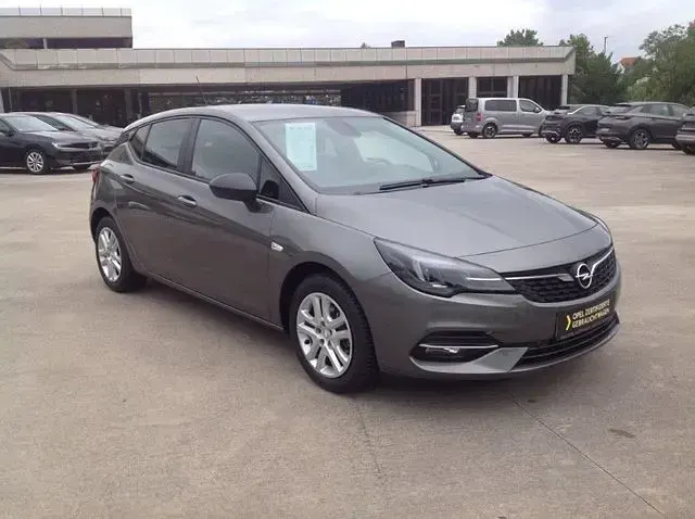 Gebraucht Opel Astra Edition 131 PS (96 kW) 2022 Grau (quarz grau) Kleinwagen
