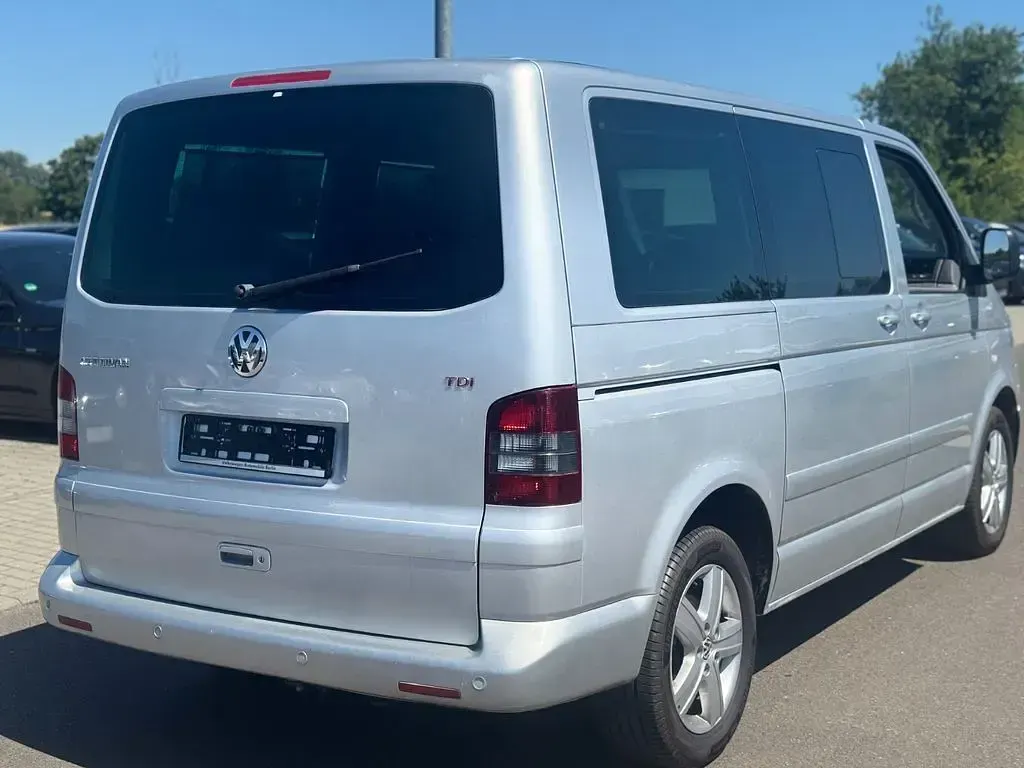 Gebraucht VW T5 Highline 174 PS (127 kW) 2004 Silber Van