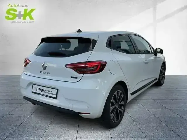 Gebraucht Renault Clio Equilibre 143 PS (105 kW) 2023 Weiß Kleinwagen