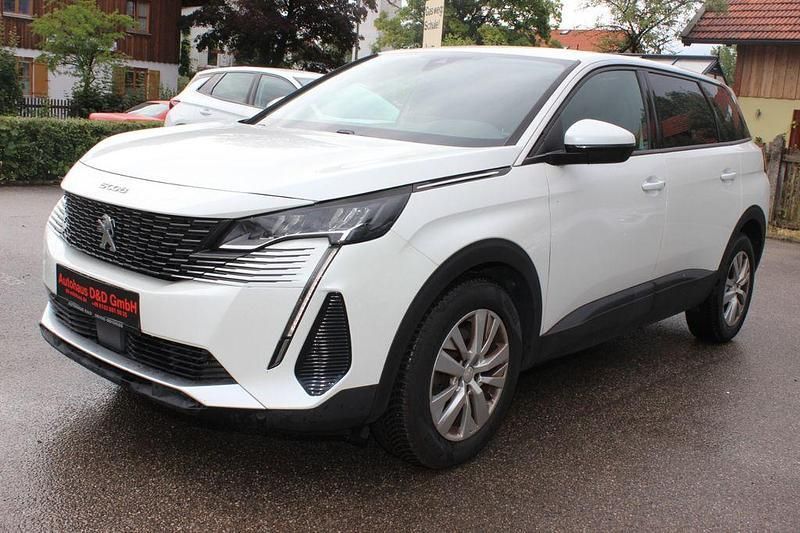 Weiß Gebraucht 2021 Peugeot 5008 Business-Line Van / Kleinbus | 22.900 € (Fairer Preis) - Bild 1/4