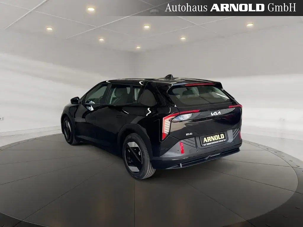 Neu Kia EV4 Air 150 kW (204 PS) 2026 Schwarz Limousine