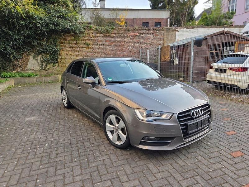 Gebraucht Audi A3 Ambition 150 PS (110 kW) 2013 Grau Limousine