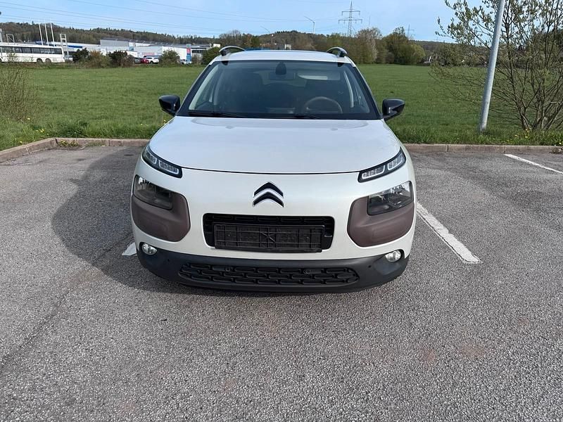 Gebraucht Citroën C4 Cactus 99 PS (72 kW) 2014 Weiß Kleinwagen