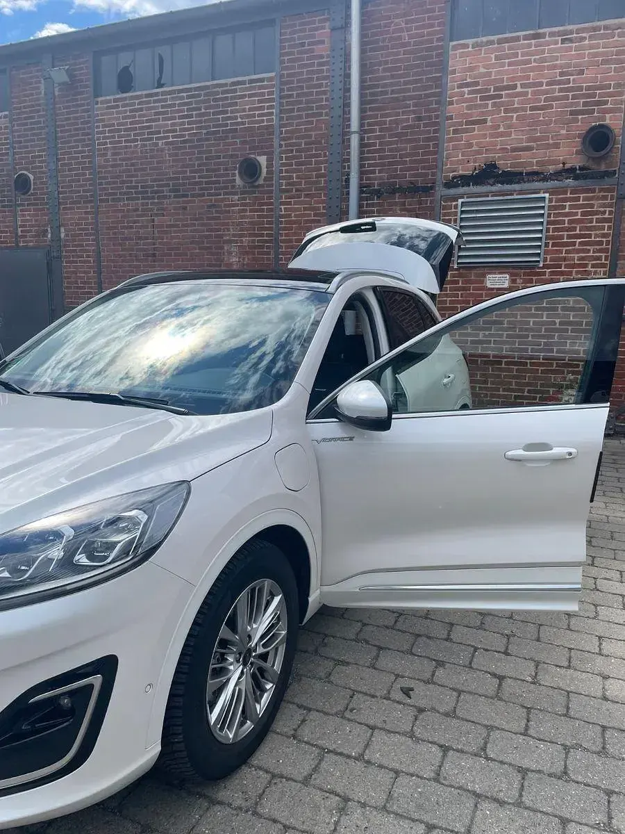Gebraucht Ford Kuga Vignale 224 PS (164 kW) 2021 Weiß SUV