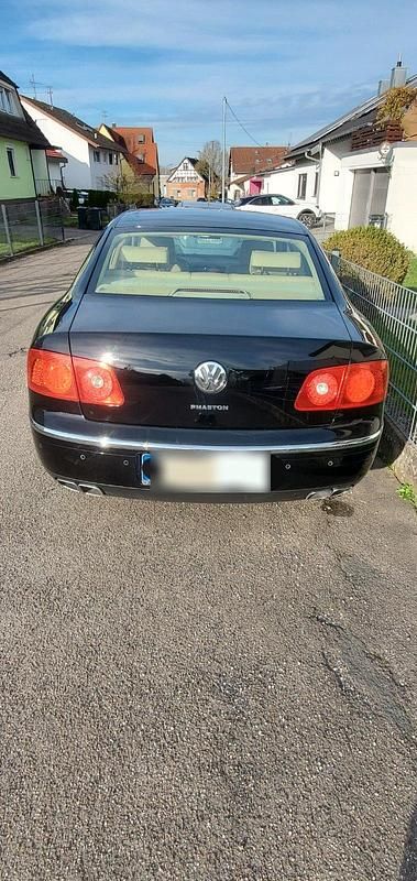 Second-hand VW Phaeton 224 CP (164 kW) 2007 Negru Berlinǎ