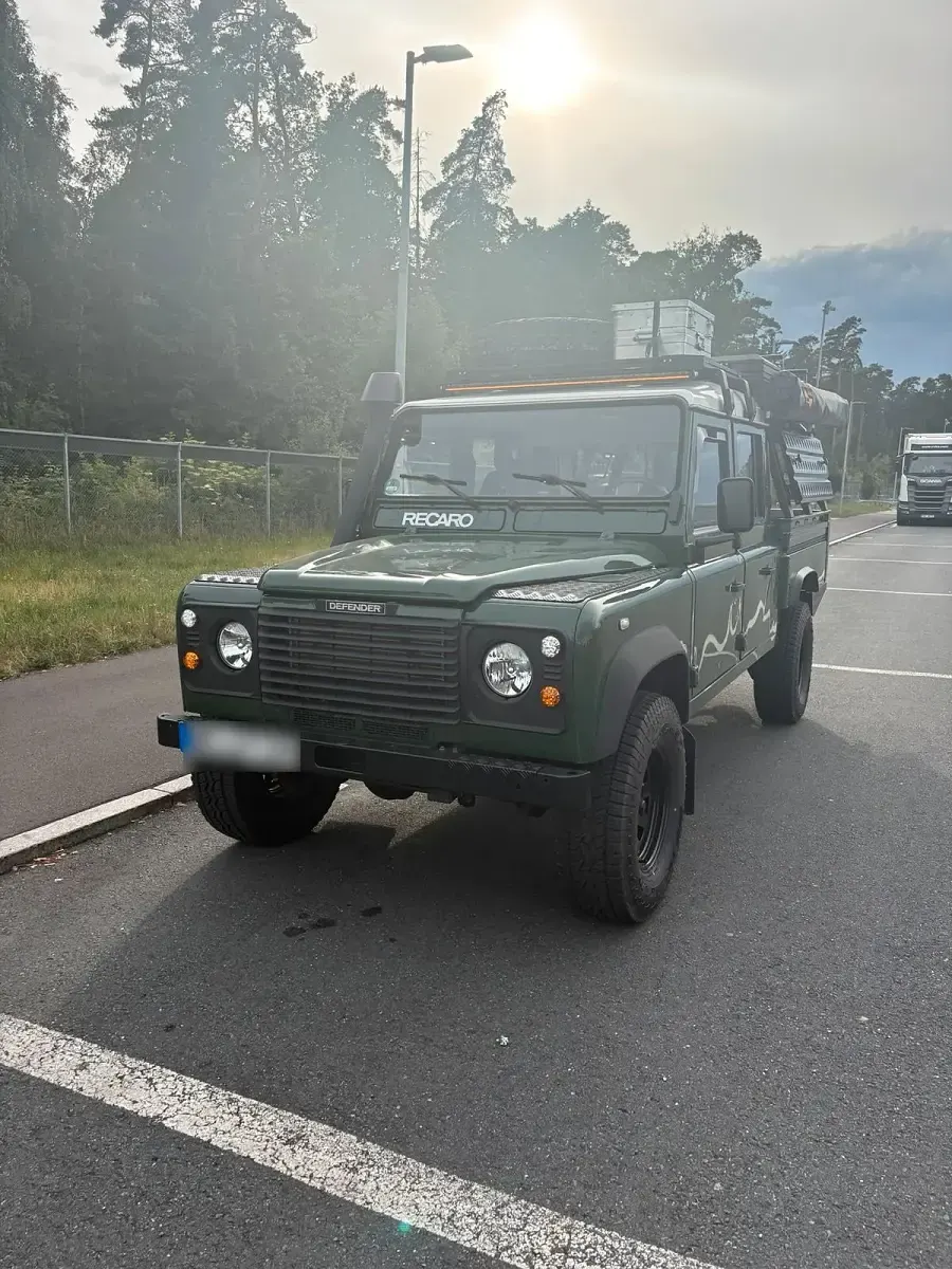 Gebraucht Land Rover Defender 122 PS (89 kW) 2003 Grün SUV