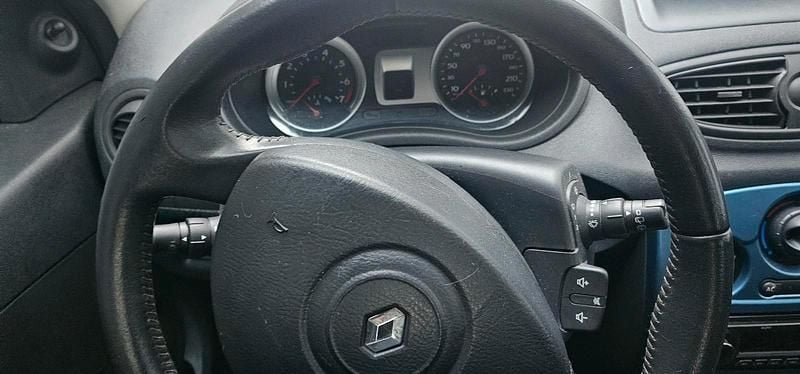 Gebraucht Renault Clio III 75 PS (55 kW) 2008 Blau Kleinwagen