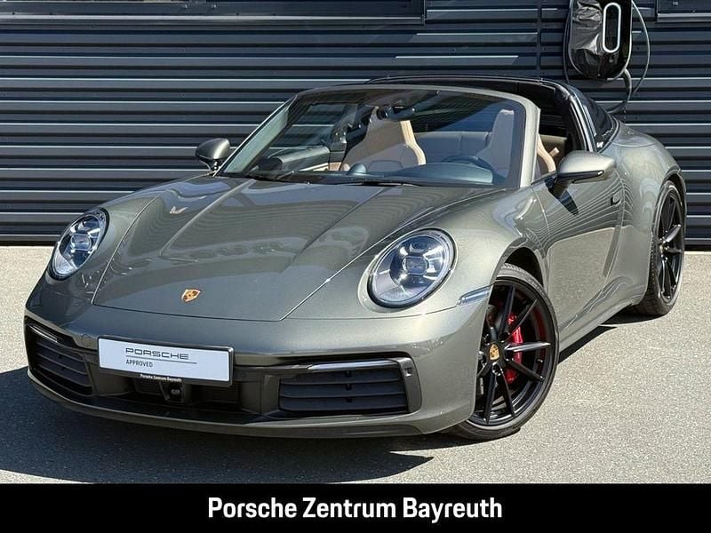 Gruen Gebraucht 2022 Porsche 911 Targa 4S Chrono Cabrio | 165.900 € (Fairer Preis) - Bild 1/4