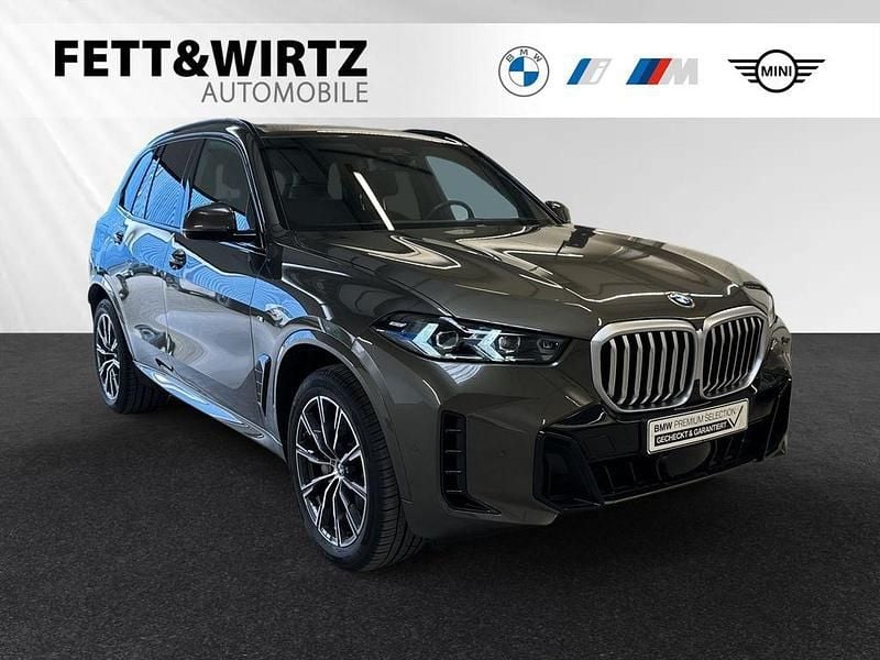 Gebraucht BMW X5 M Sport 298 PS (219 kW) 2024 Manhattan metallic SUV
