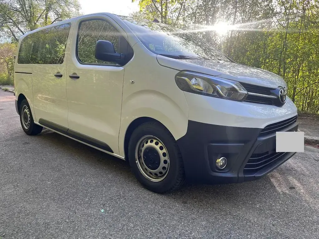 Gebraucht Toyota Proace 144 PS (105 kW) 2022 Weiß Van / Kleinbus