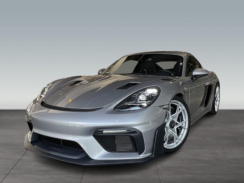 Silber Neu 2024 Porsche 718 Cayman GT4 Coupé | 177.608 € - Bild 1/4