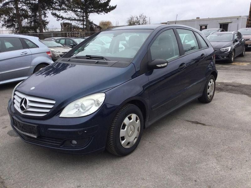 Blau Gebraucht 2006 Mercedes B170 Van / Kleinbus | 2.299 € (Etwas zu teuer) - Bild 1/4