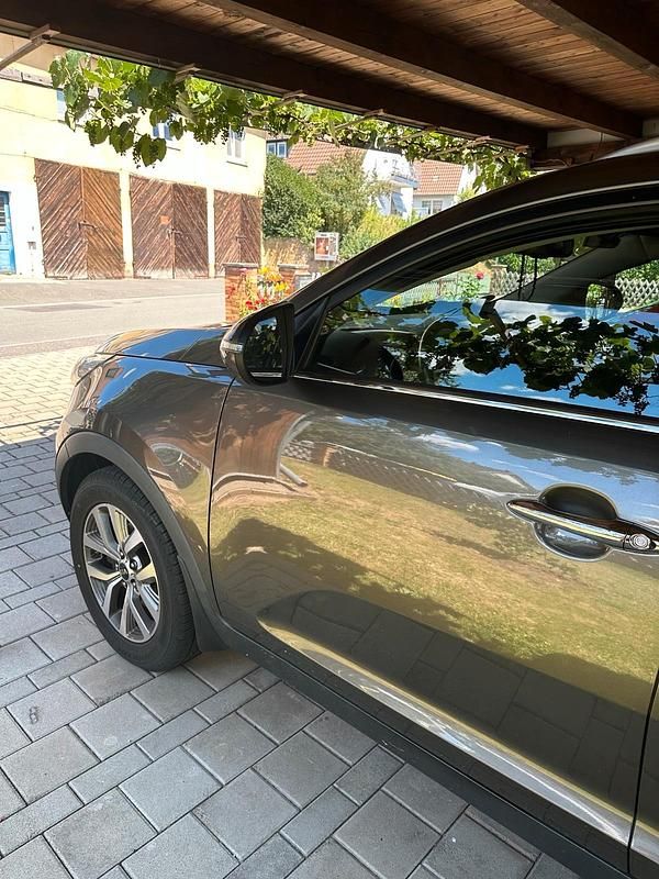 Gebraucht Kia Sportage 99 PS (72 kW) 2014 Braun SUV