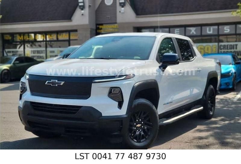 Weiß Gebraucht 2024 Chevrolet Silverado SUV | 57.185 € (Teuer) - Bild 1/4