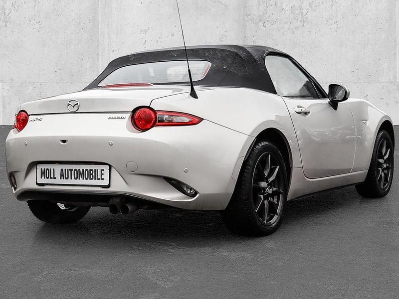 Gebraucht Mazda MX5 Exclusive-Line 132 PS (97 kW) 2024 Platinum quartz Cabrio