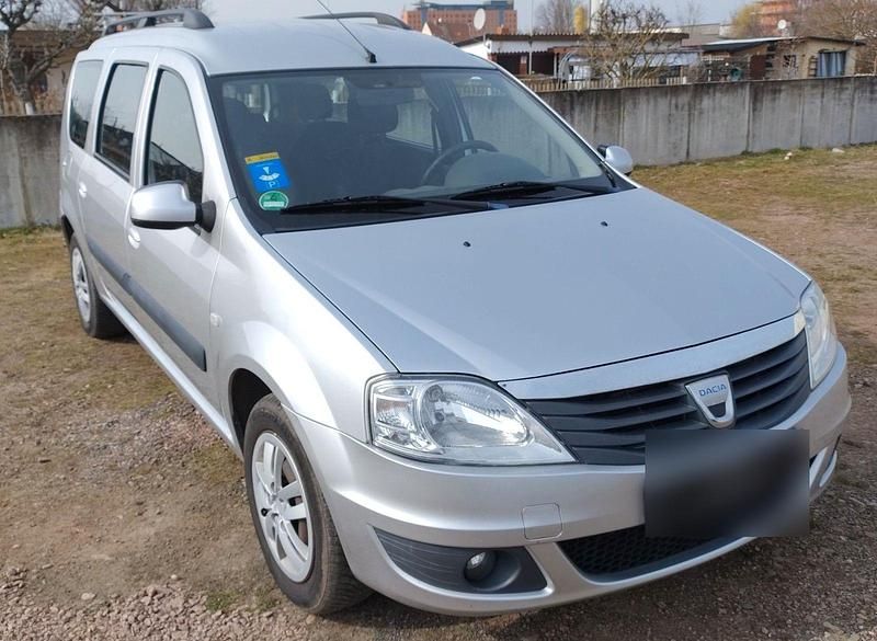 Gebraucht Dacia Logan 105 PS (77 kW) 2010 Silber Kombi
