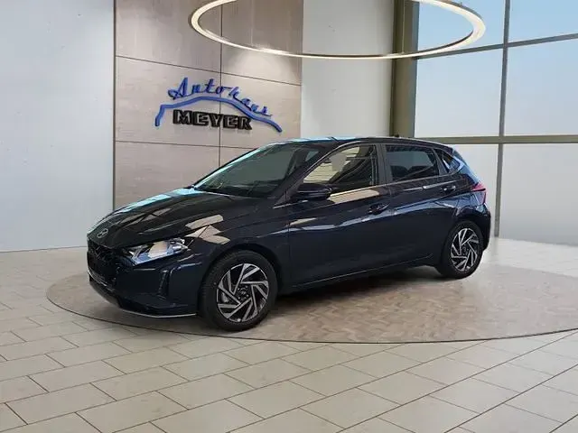 Neu Hyundai i20 90 PS (66 kW) 2026 Aurora grey Kleinwagen
