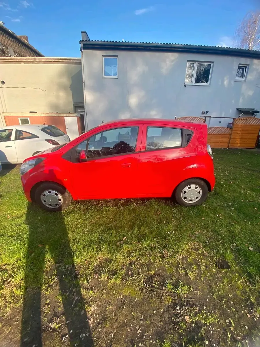 Gebraucht Chevrolet Spark 68 PS (50 kW) 2010 Rot Kleinwagen
