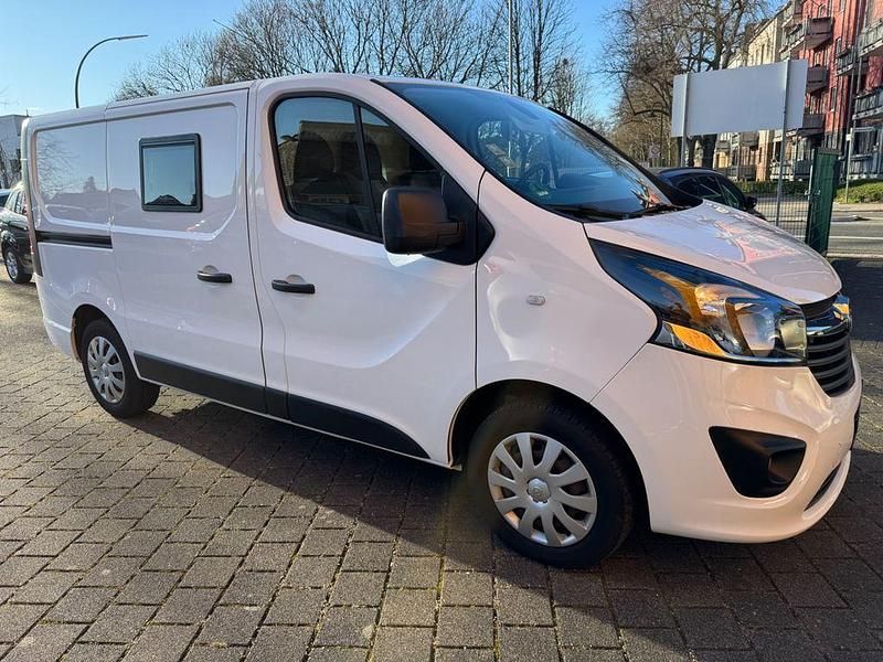 Gebraucht Opel Vivaro 120 PS (88 kW) 2018 Weiß Van / Kleinbus