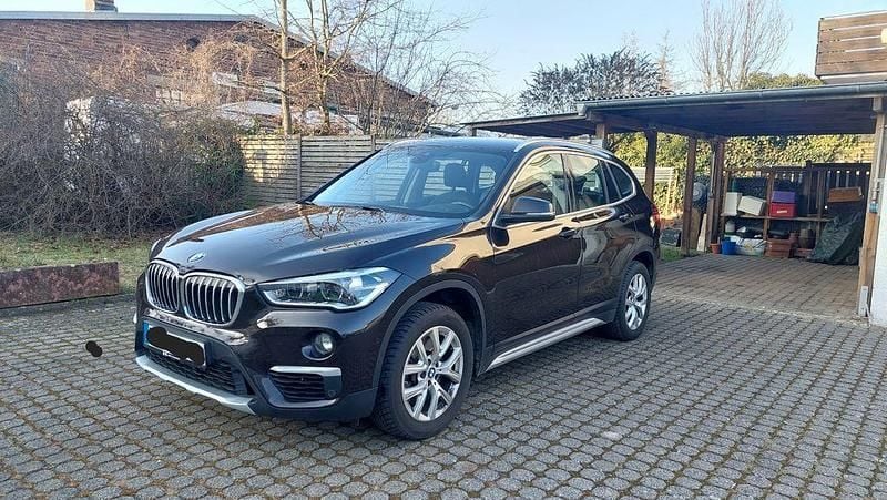 Braun Gebraucht 2018 BMW X1 xLine SUV | 22.500 € (Superpreis) - Bild 1/4