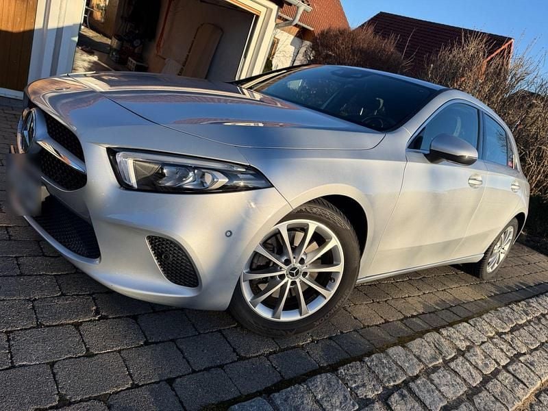 Gebraucht Mercedes A220 190 PS (139 kW) 2019 Silber Limousine