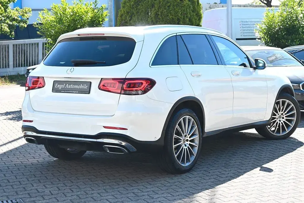 Gebraucht Mercedes GLC300 258 PS (189 kW) 2019 Weiß SUV
