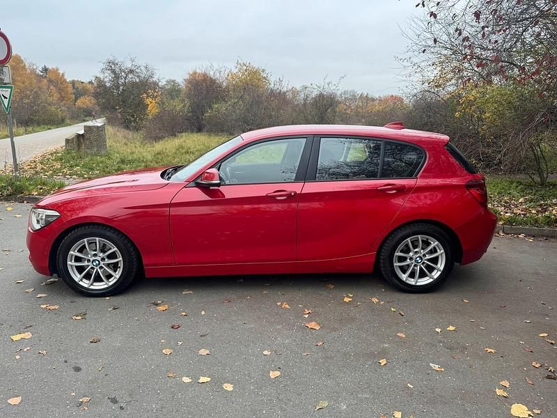 Gebraucht BMW 118 170 PS (125 kW) 2012 Rot Kleinwagen