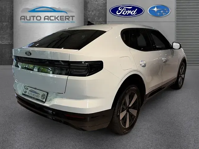 Nowe Ford Capri 210 kW (286 KM) 2026 Biały SUV