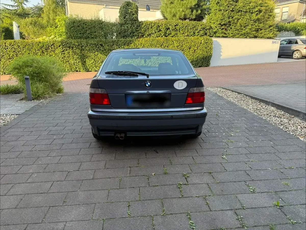Gebraucht BMW 323 Sport Line 170 PS (125 kW) 1999 Blau Coupé