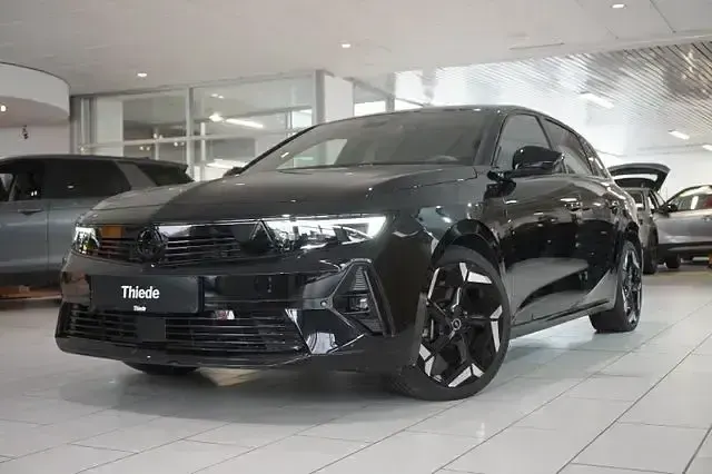 Gebraucht Opel Astra GSe 224 PS (164 kW) 2024 Diamant schwarz metallic Kleinwagen