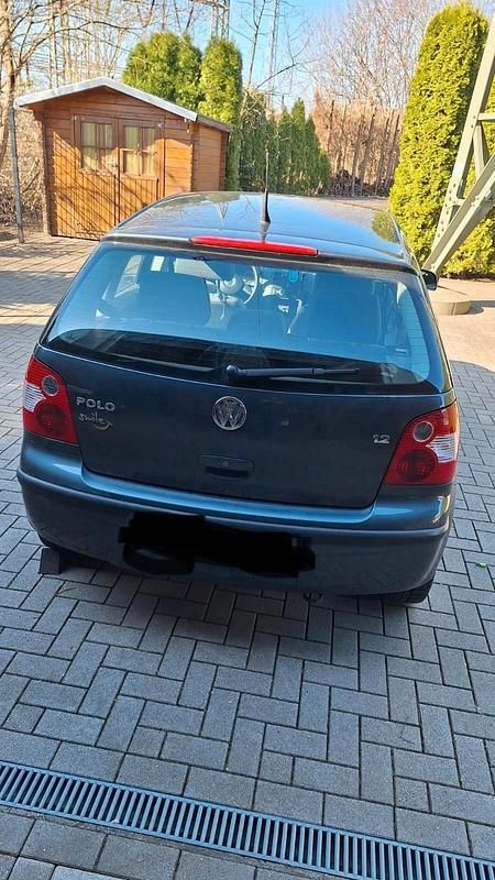 Gebraucht VW Polo 64 PS (47 kW) 2004 Blau Kleinwagen