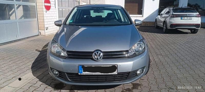 Gebraucht VW Golf VI Team 105 PS (77 kW) 2010 Kleinwagen