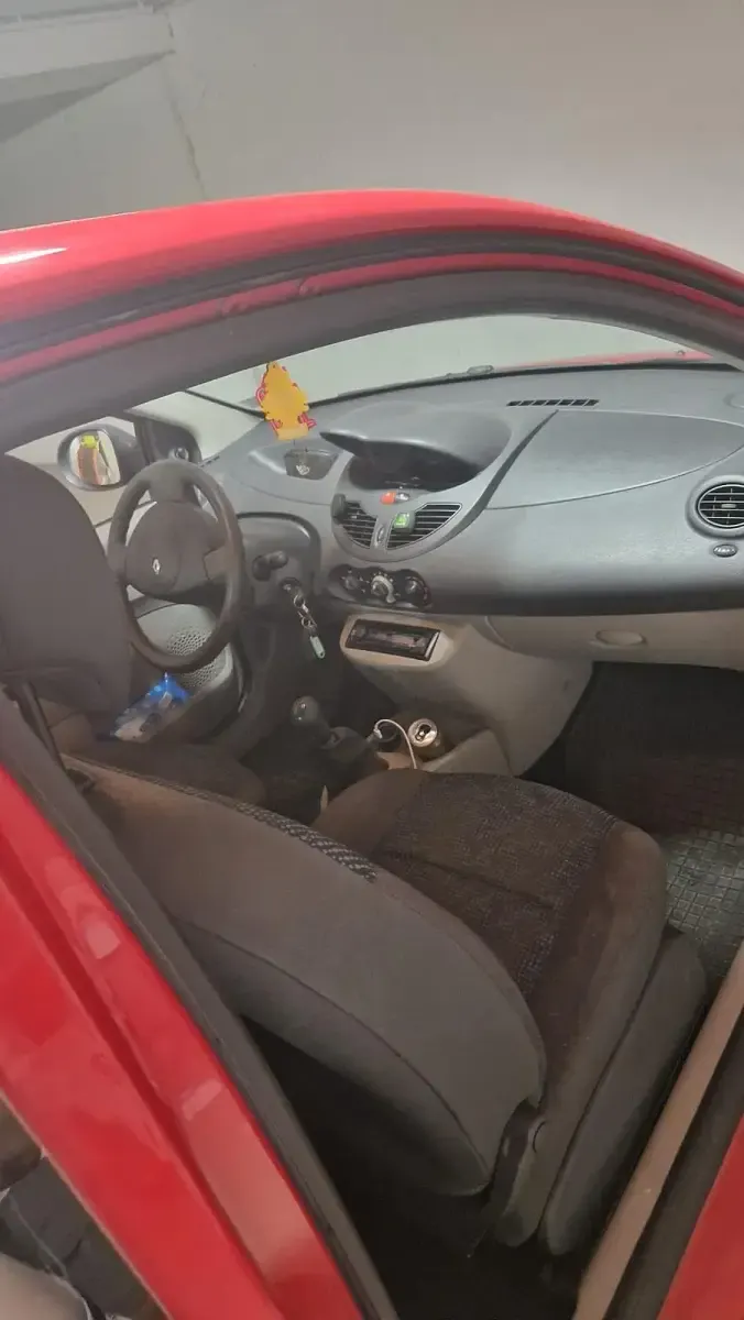Gebraucht Renault Twingo 55 PS (40 kW) 2007 Rot Kleinwagen