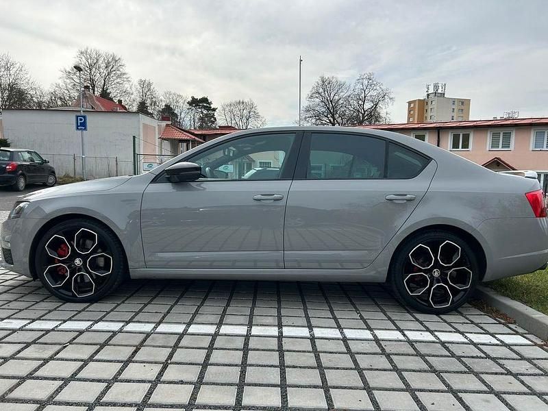 Gebraucht Skoda Octavia RS 230 PS (169 kW) 2016 Grau Kleinwagen