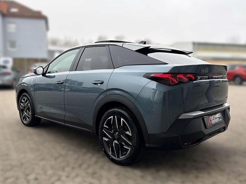 Neu Peugeot 3008 GT 136 PS (100 kW) 2026 Blau/typ aussenverkleidung met SUV