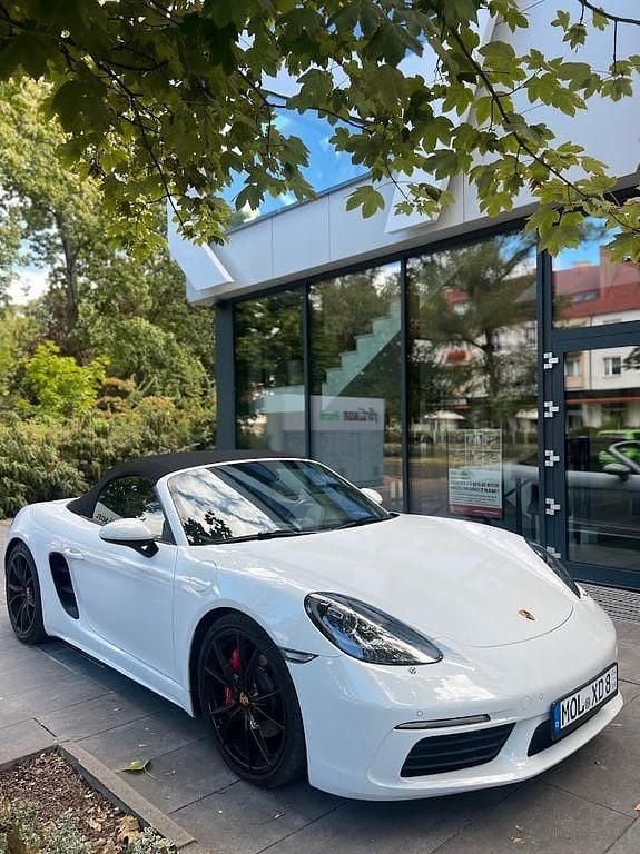 Weiß Gebraucht 2016 Porsche 718 Boxster Cabrio | 49.999 € (Fairer Preis) - Bild 1/4