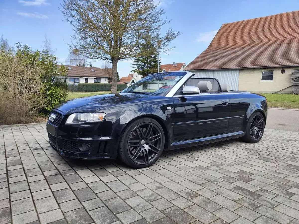 Używany Audi RS4 420 KM (308 kW) 2006 Czarny Kabriolet