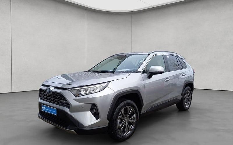 Neu Toyota RAV4 Hybrid 218 PS (160 kW) 2025 Silber SUV