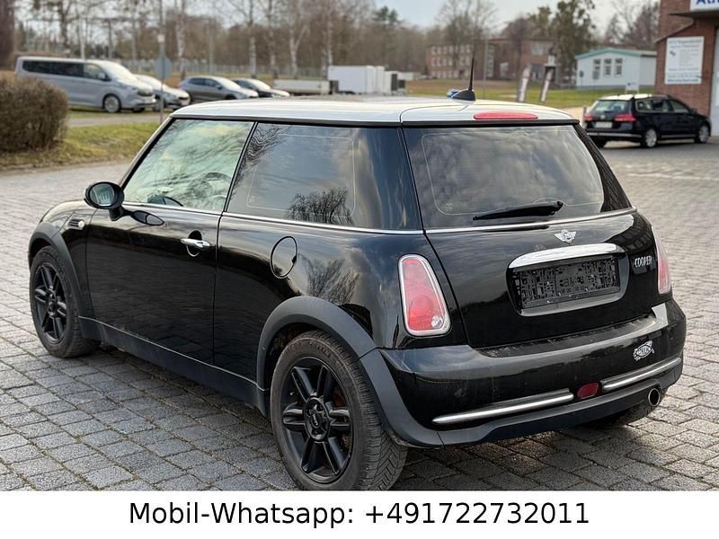 Usado Mini Cooper 116 HP (85 kW) 2005 Preto Citadino