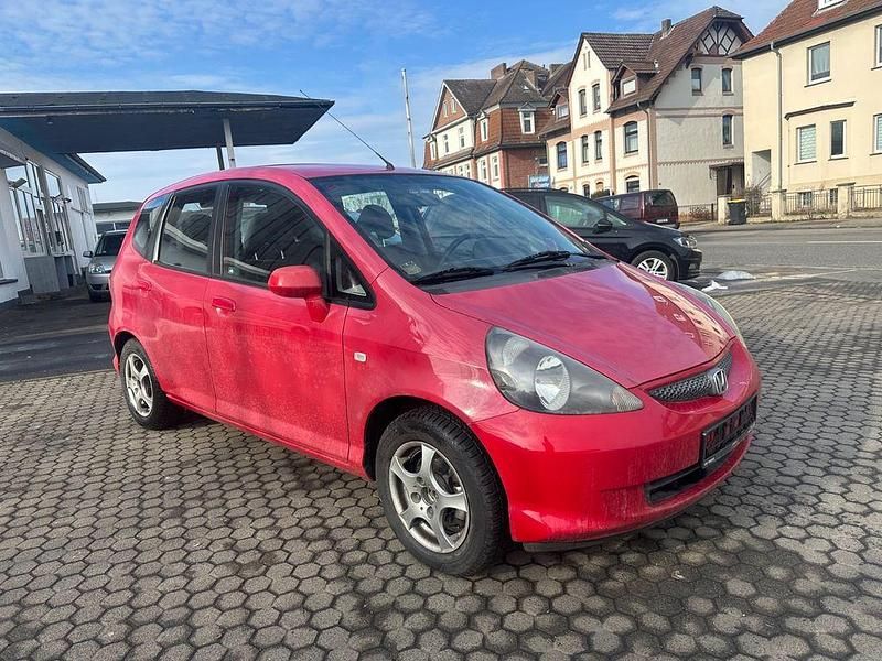 Gebraucht Honda Jazz Cool 78 PS (57 kW) 2006 Rot Kleinwagen