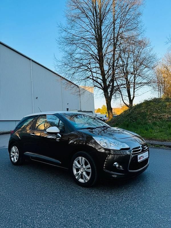 Gebraucht Citroën DS3 82 PS (60 kW) 2015 Gold Limousine