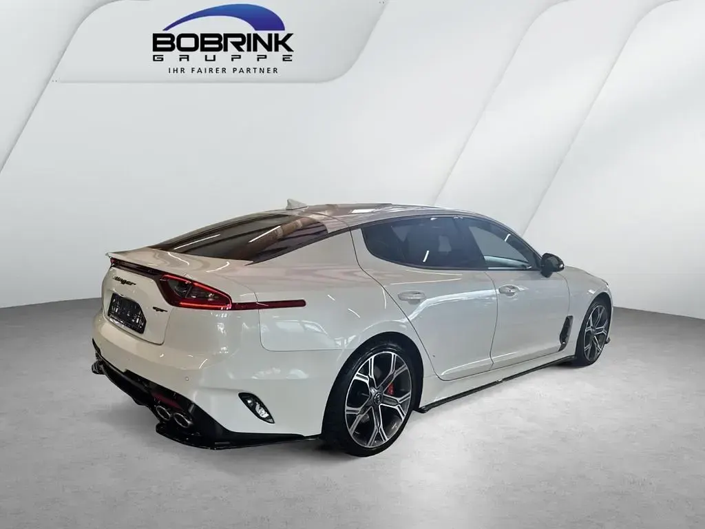 Gebraucht Kia Stinger GT 370 PS (272 kW) 2019 Weiß Kleinwagen