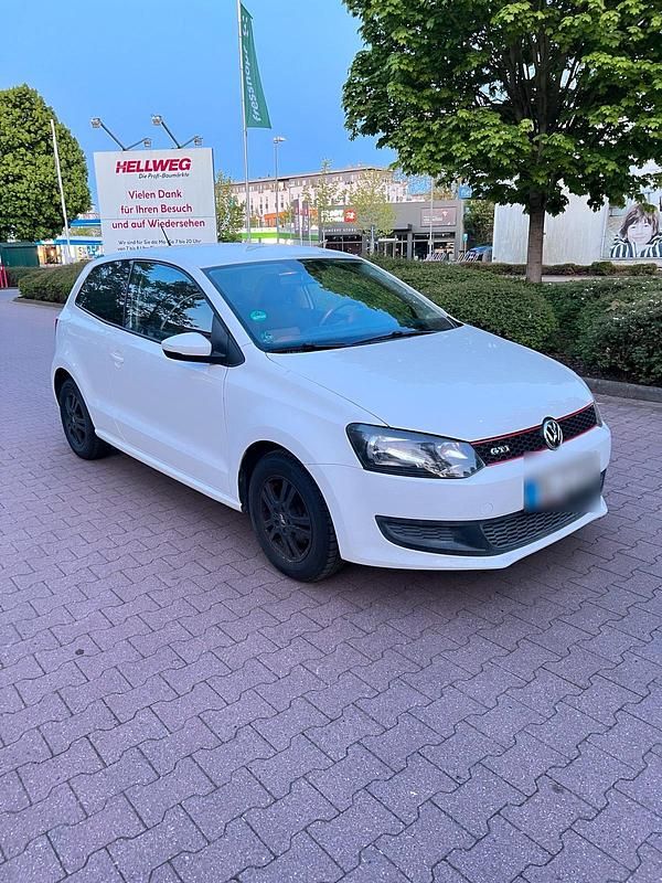 Second-hand VW Polo 60 CP (44 kW) 2010 Alb Hatchback