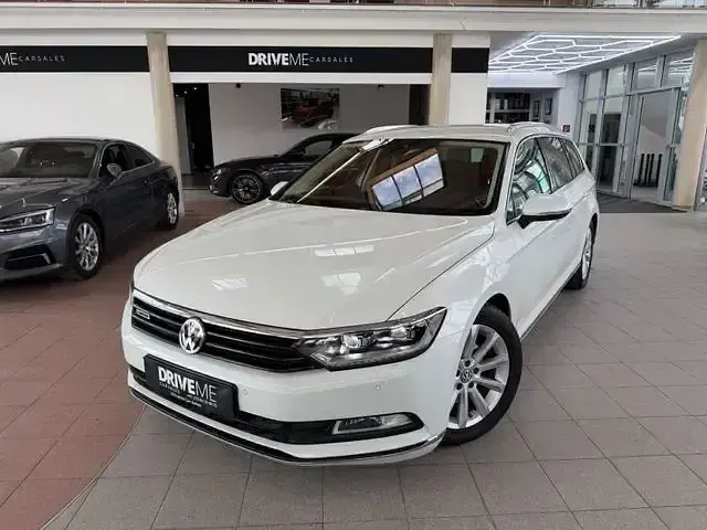 Używany VW Passat Highline 190 KM (139 kW) 2015 Biały Kombi