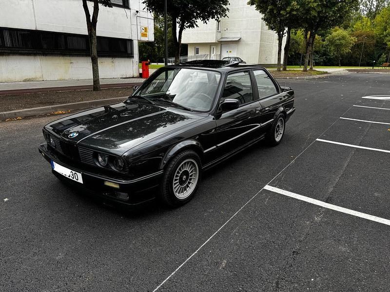 Schwarz Gebraucht 1990 BMW 325 Sport Line | 29.000 € - Bild 1/4