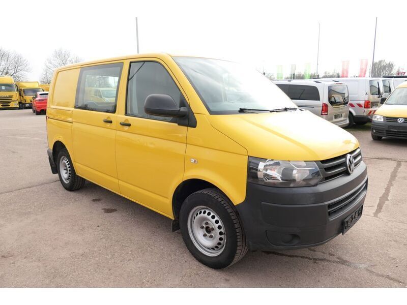 Gebraucht VW T5 84 PS (61 kW) 2013 Ginstergelb r1032 Van